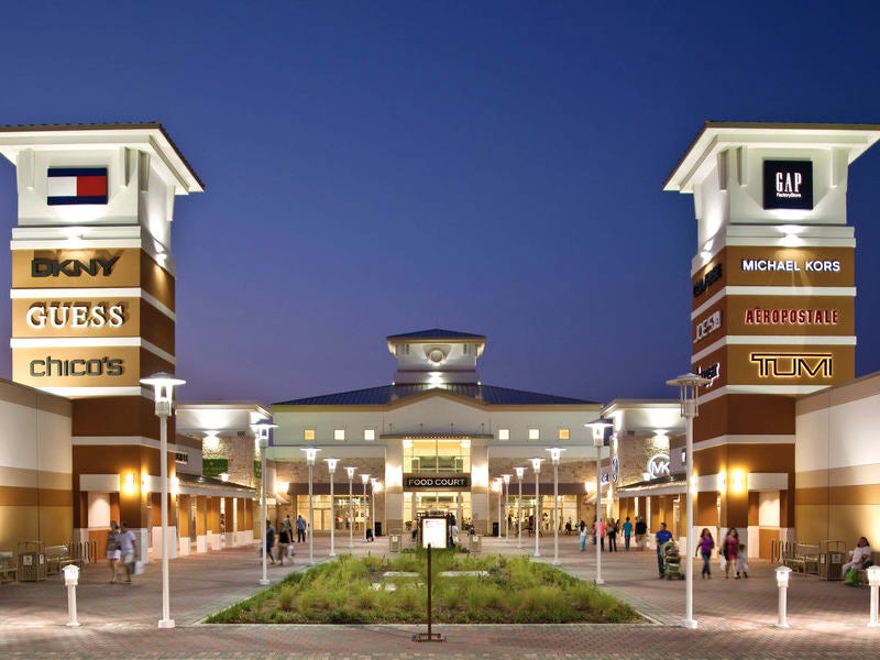Night view of Grand Prairie outlets outdoor area